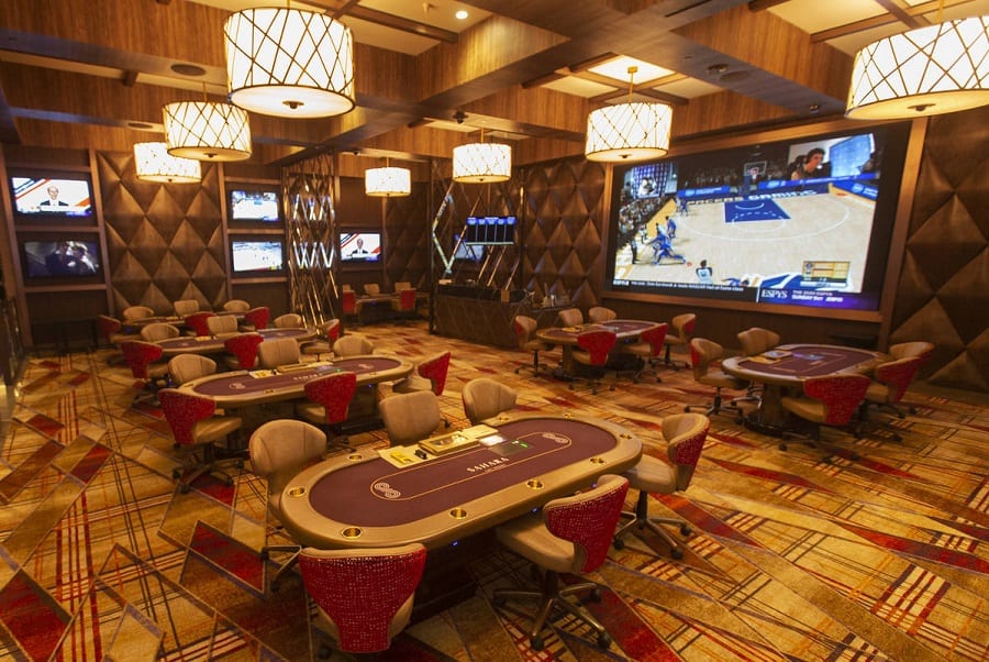 Tim hieu ve mot doi dep trong Poker